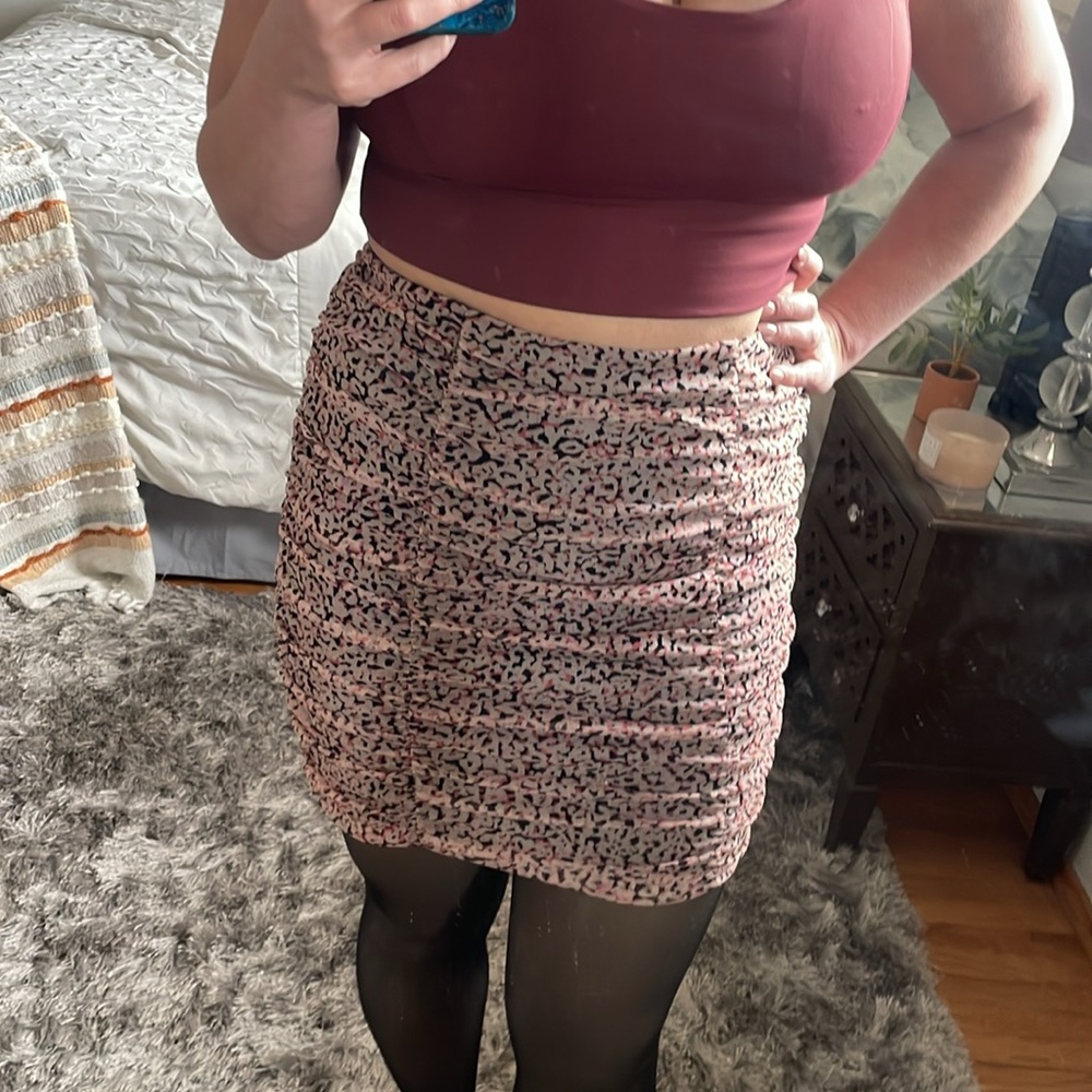 2000’s bodycon Ruched Skirt.